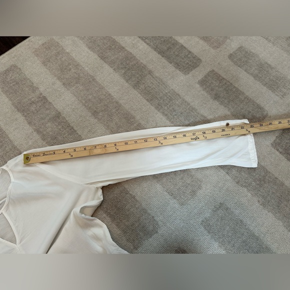 Massimo Dutti Women’s Keyhole Long Sleeve Blouse White (Size M) - Picture 9 of 9